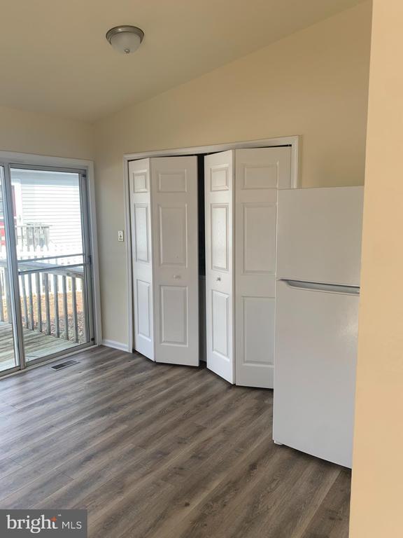 Foto principal - 8416 Stock Dr