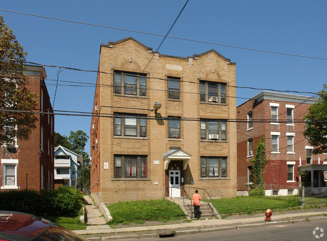 Building Photo - 19-21 Orange St