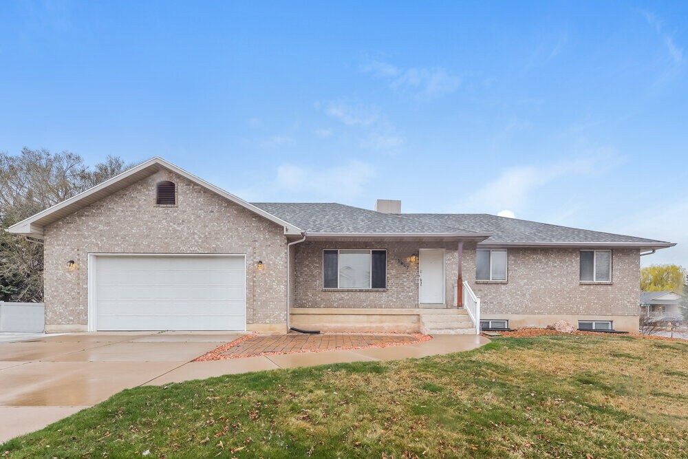 Primary Photo - 1847 N 725 W