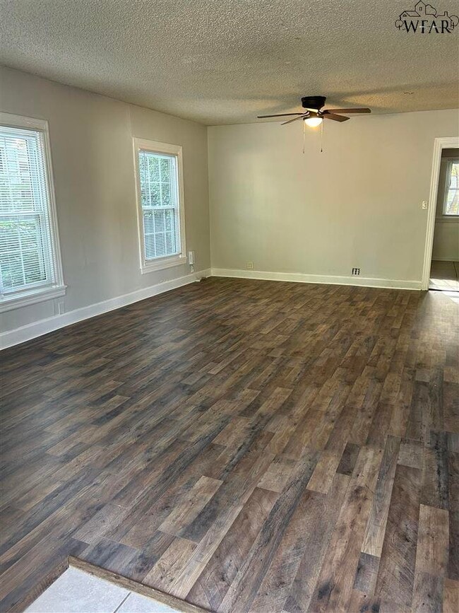 Building Photo - 2507 Bridwell St