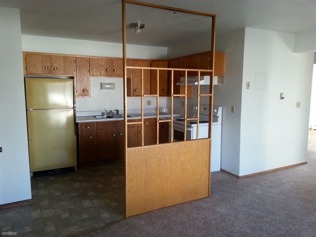 Building Photo - 2 br, 1 bath  - 1510 6th Ave SW