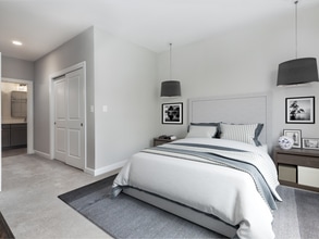 Halstead Salem Station photo'