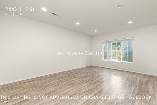 Building Photo - Picturesque 4 bed/2.5 bath in Tacoma!
