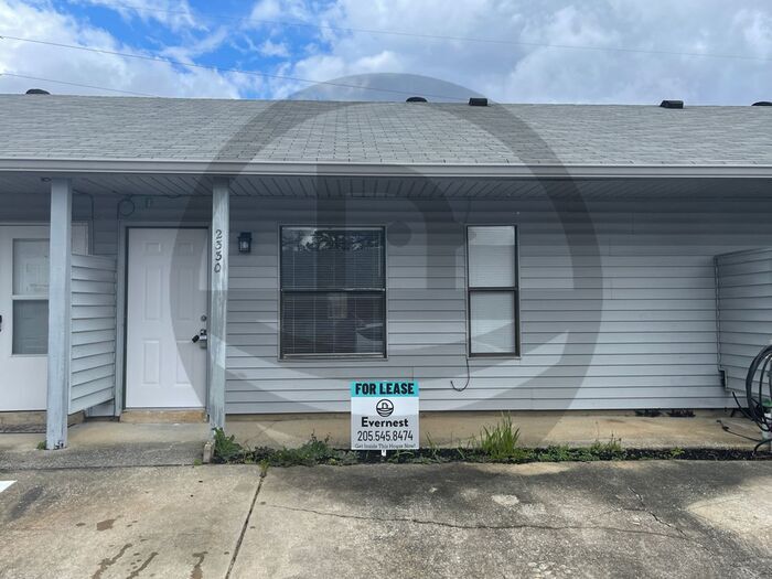 Primary Photo - 2 Beds & 1 Bath House | Pet-Friendly | No ...
