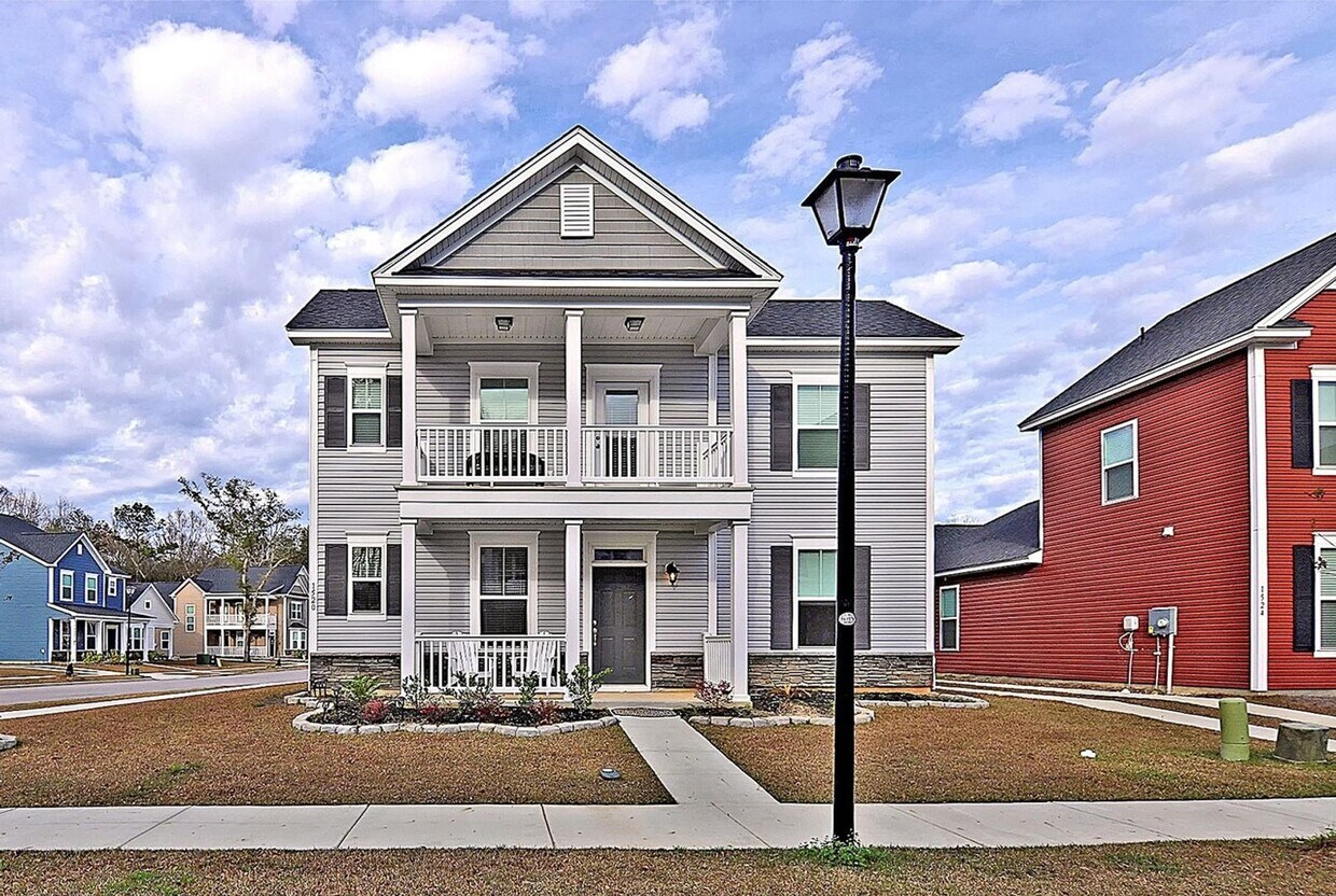 Primary Photo - 3/2.5 home in the desirable neighborhood of Boltons Landing in West Ashley!