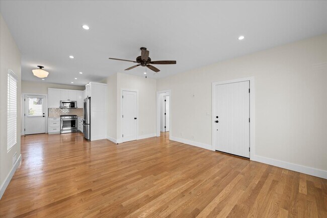 Foto del edificio - 930 Belmont Ave