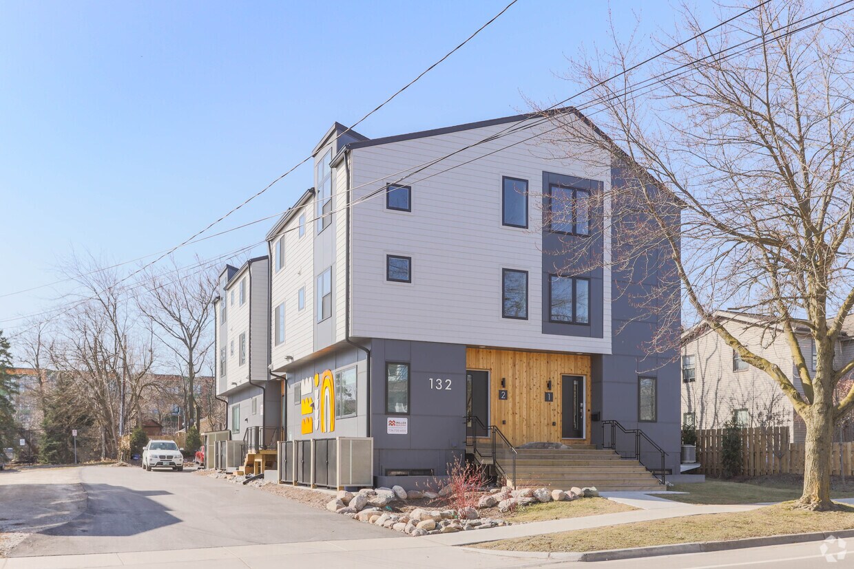 Foto principal - 132 Hill St