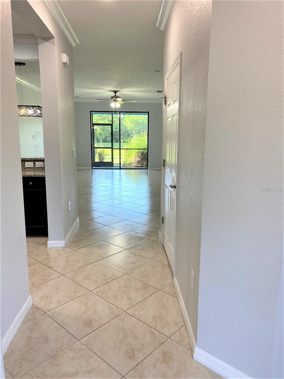 Foto del edificio - 7280 Ketch Pl