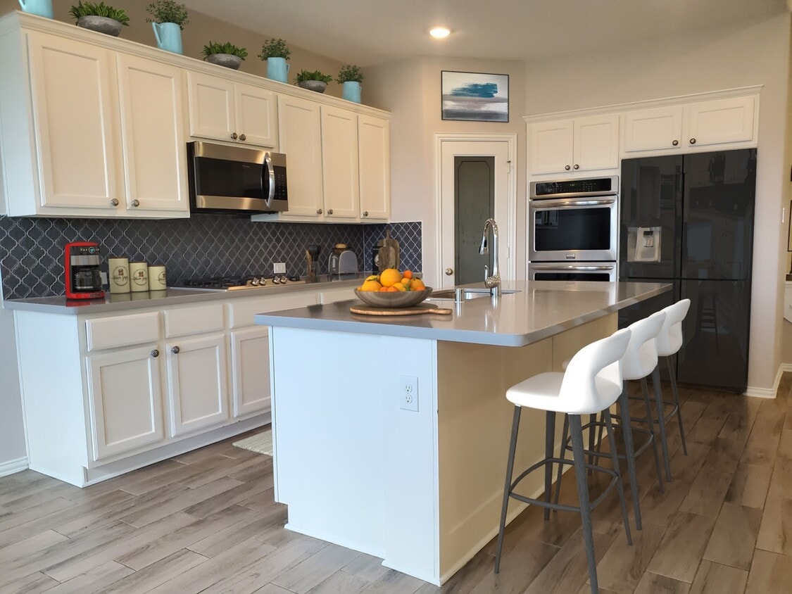 Foto principal - 4324 Pine Harvest Ln