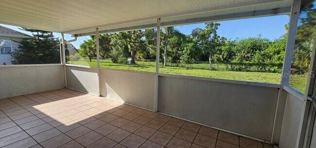Foto del edificio - 7855 W Price Blvd