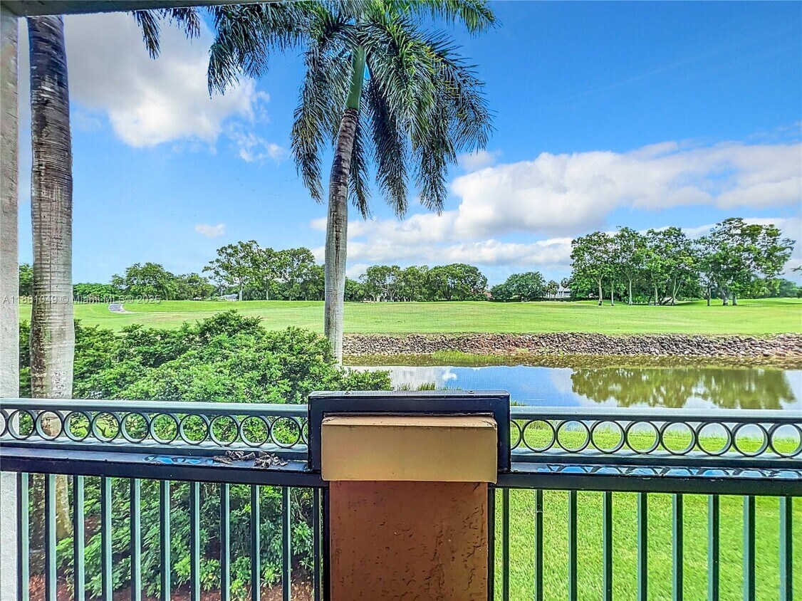 Foto principal - 11720 St Andrews Place St