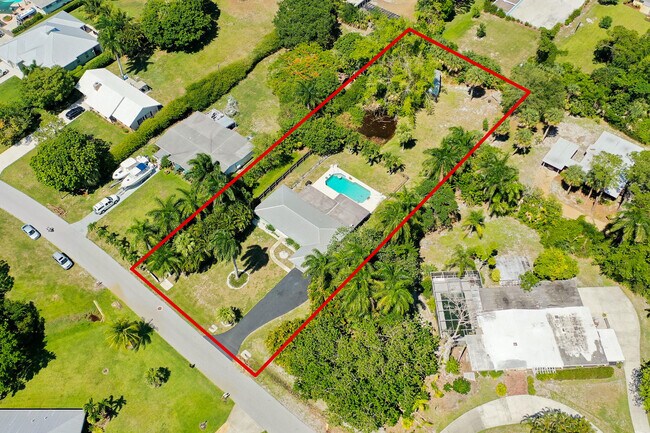 Building Photo - 1635 NW Fork Rd