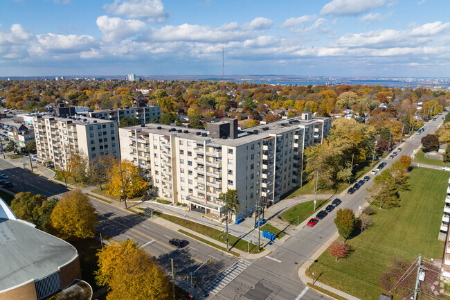 Photo du bâtiment - Wilshire East