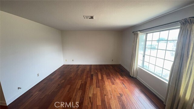 Foto del edificio - 26307 Cornell St