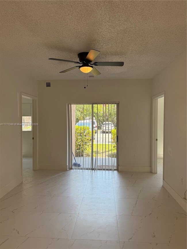 Building Photo - 3221 Sabal Palm Mnr