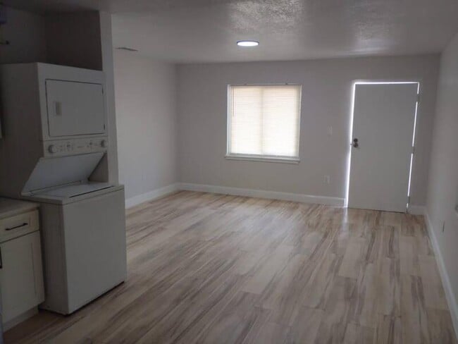Building Photo - 2119 Mara Ct