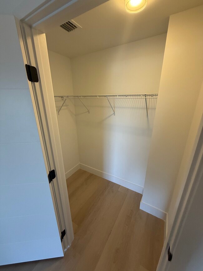 Foto del edificio - 406 N 20th Ave