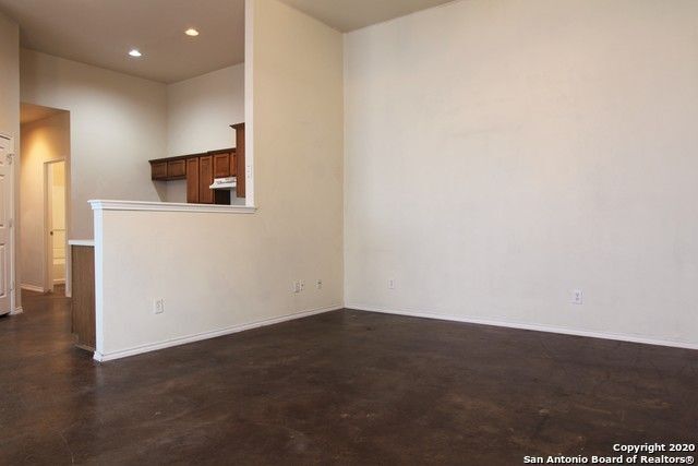 Building Photo - 5622 GOLF MIST