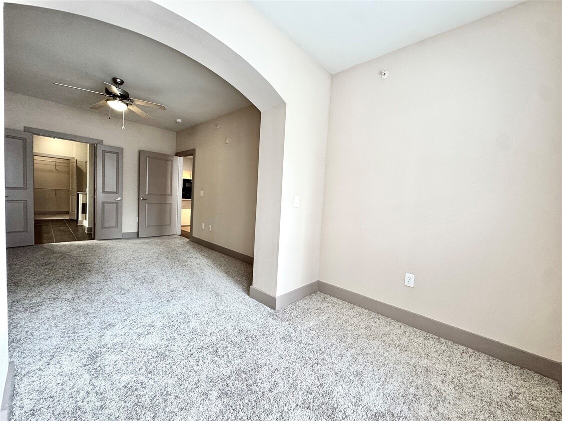 Foto principal - 3660 Richmond Ave.