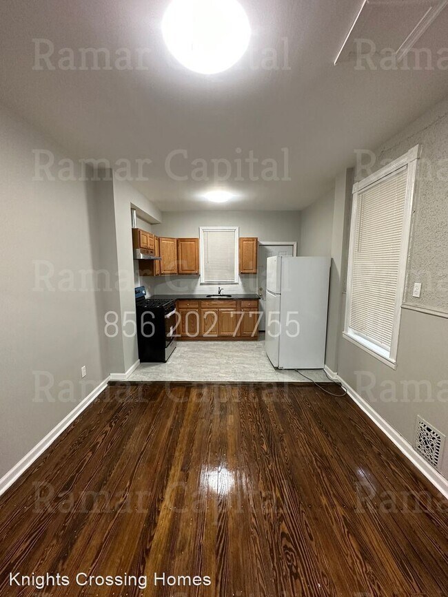 Building Photo - 3 br, 1 bath House - 858 Mt. Ephraim Ave