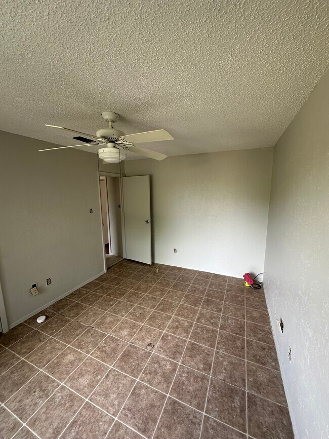 Foto del edificio - 3628 Blossom Trail