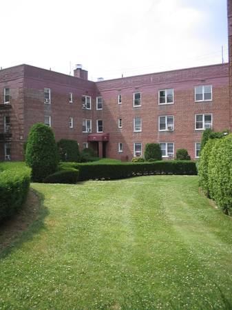 Primary Photo - 30 Davenport Ave