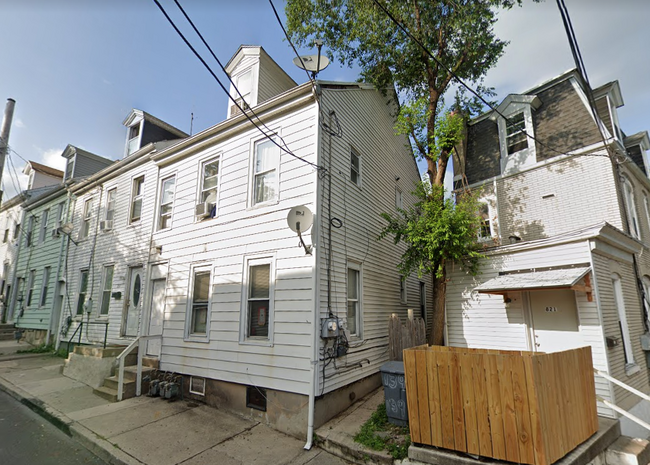 Building Photo - 139 S Lumber St