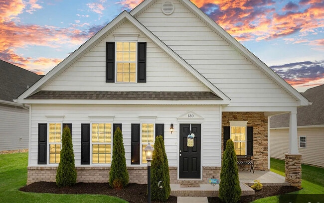 Building Photo - 130 Roudabush Dr NW