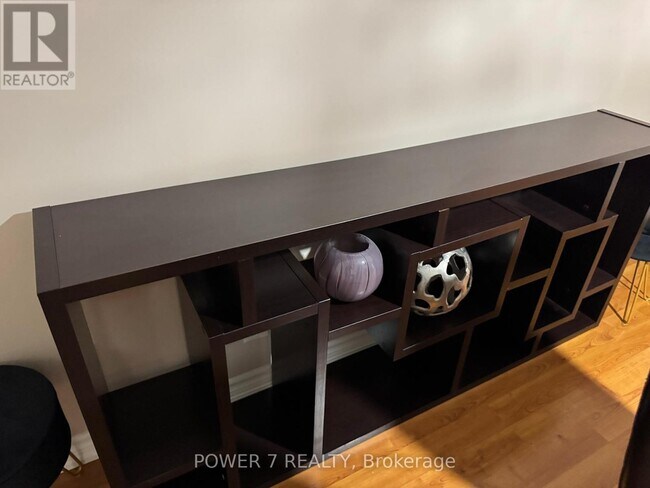 Photo du bâtiment - 9235 Jane St