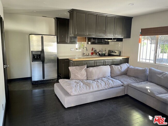Foto del edificio - 6356 W 6th St