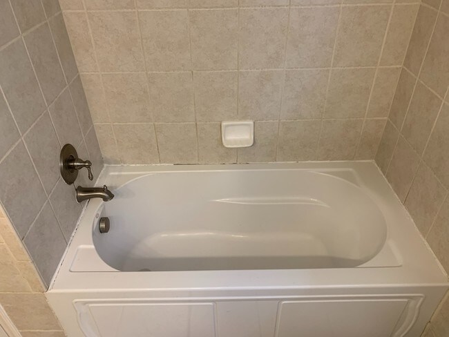 Foto del edificio - Nice split level home