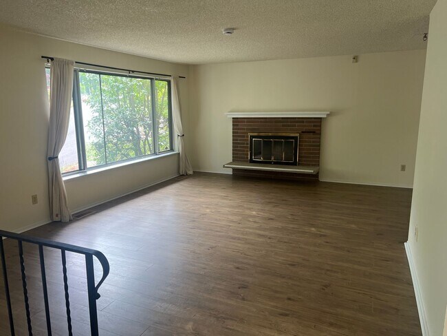 Foto del edificio - 4Bd/1.75Ba Redmond House