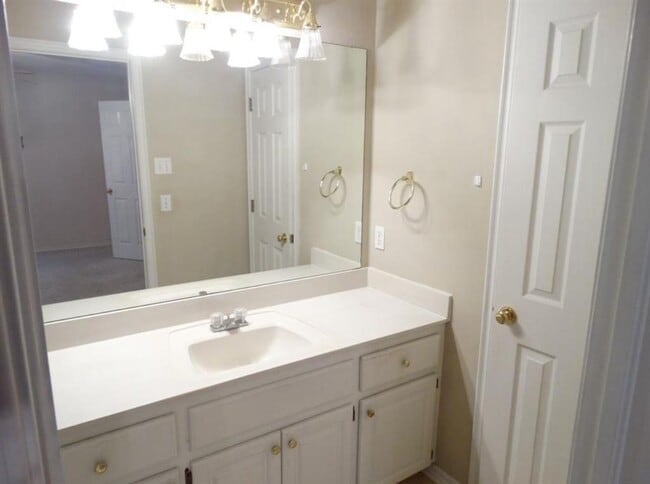 Foto del edificio - 3813 Southwind Ave