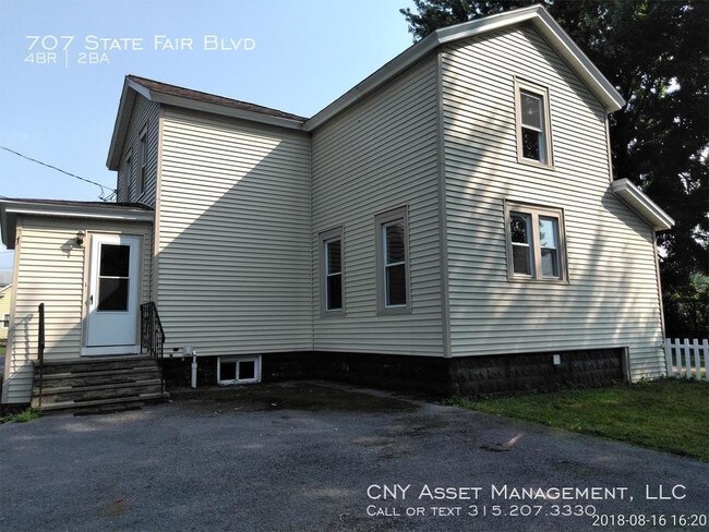 Building Photo - 707 State Fair Blvd