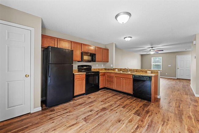 Building Photo - 836 Cadbury Dr