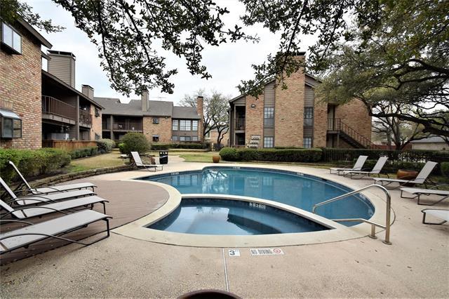 Foto del edificio - 15221 Berry Trail