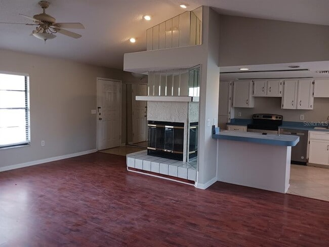 Building Photo - 1134 Fuchsia Dr