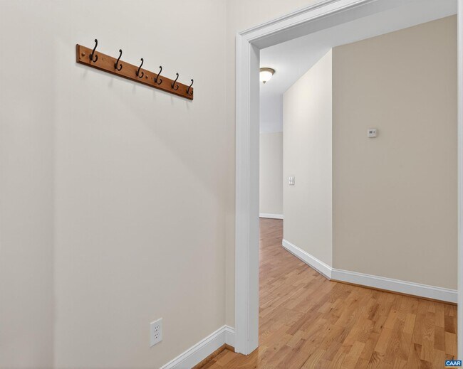 Foto del edificio - 949 Glenwood Station Ln