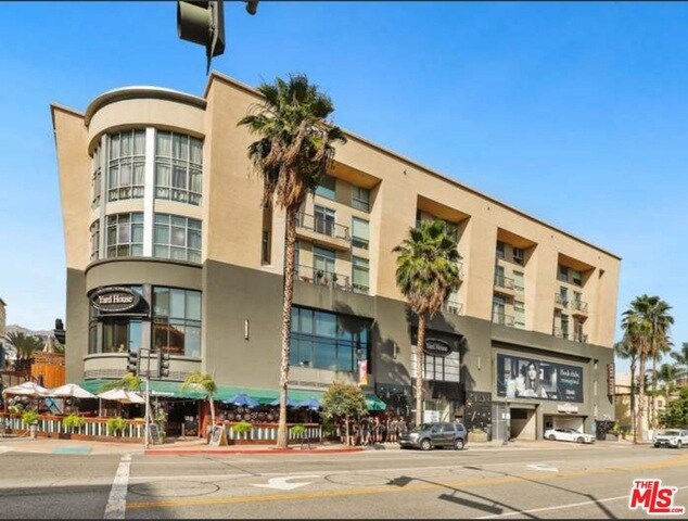 Primary Photo - 250 N 1st St
