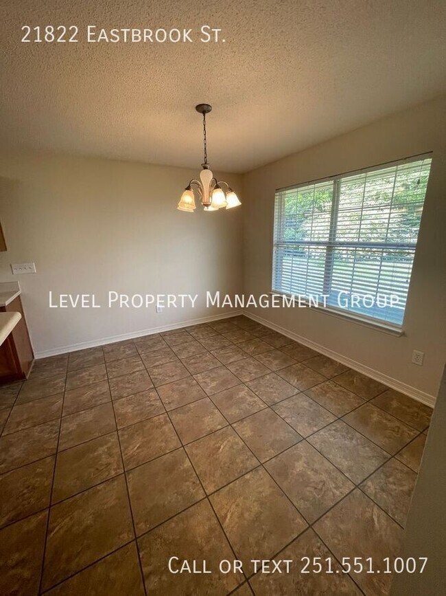 Foto del edificio - 21822 Eastbrook St