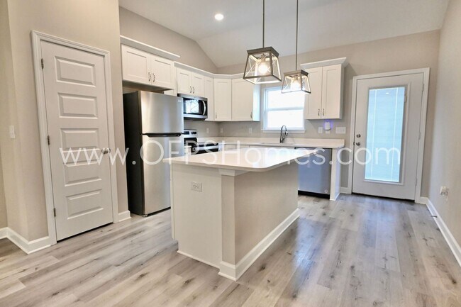 Foto del edificio - Crestview 3 Bedroom