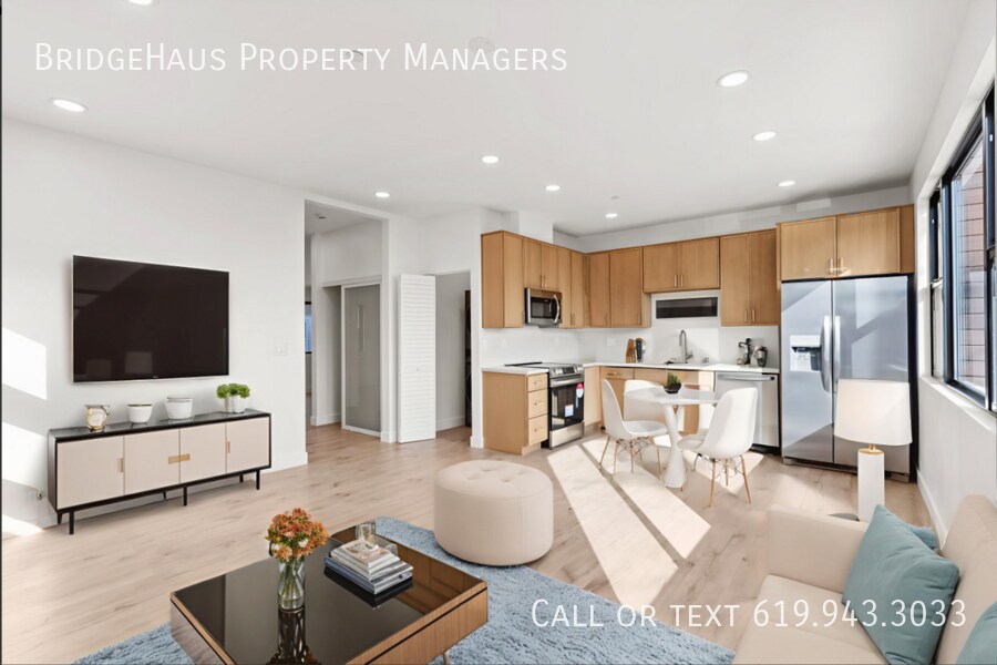 Foto principal - 3248 Clairemont Dr