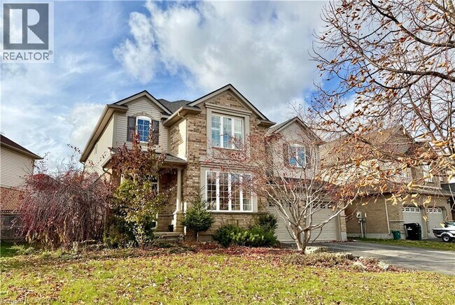 Building Photo - 711 Cedar Bend Dr