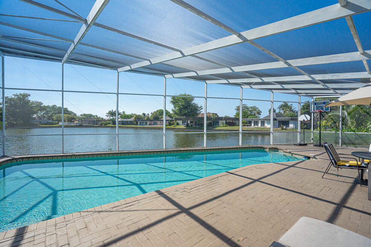 Foto principal - 6011 Orchard Tree Ln