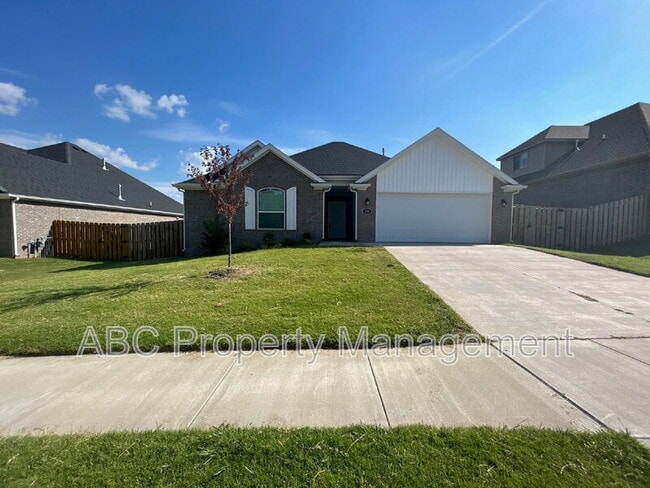 Photo - 350 S Emerald Woods Run House