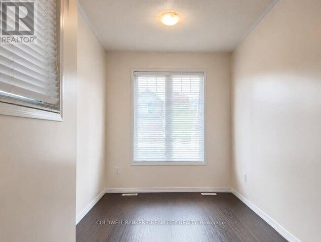 Building Photo - 1124 Solomon Ct