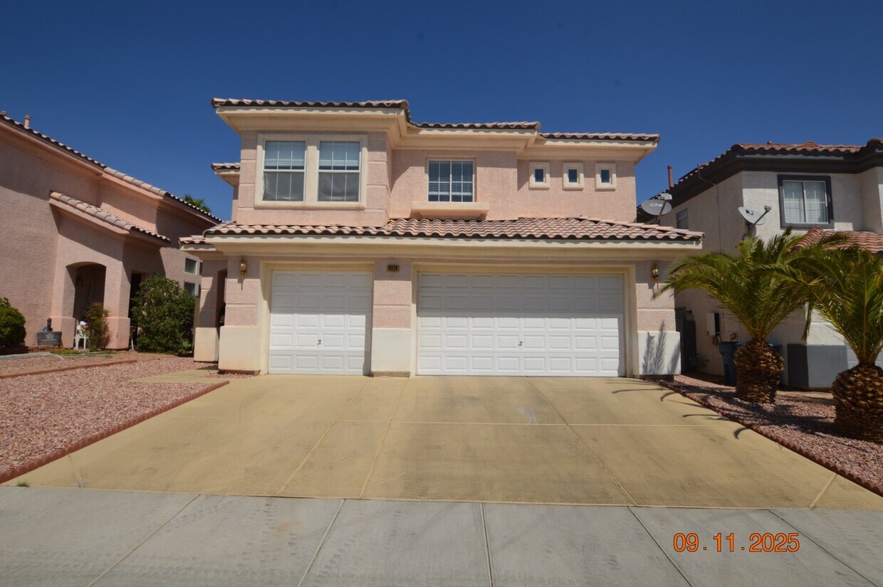 Foto principal - 8878 W Katie Ave