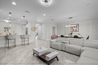Building Photo - 131 Sword Fern Pl