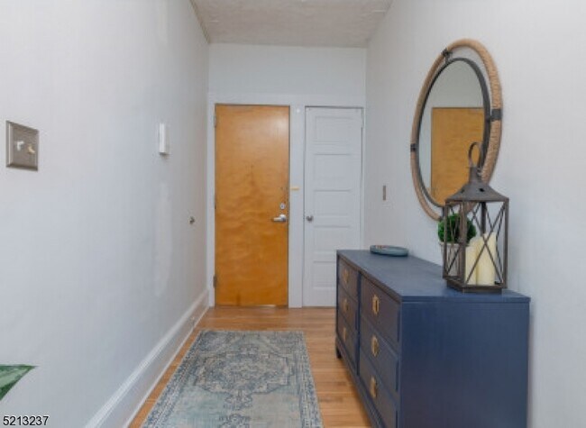 Foto del edificio - 306 Springfield Ave