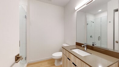 1/1 Innovator - Iota Fox Station